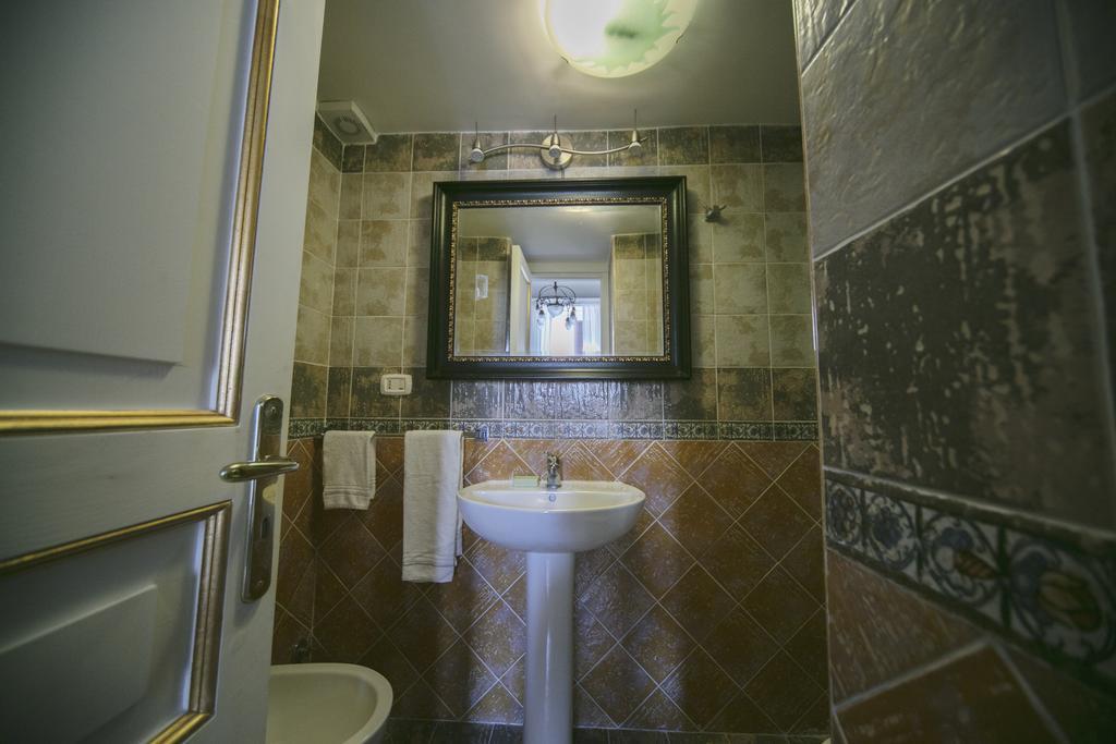 Area Angioina Suites Napoli Eksteriør bilde