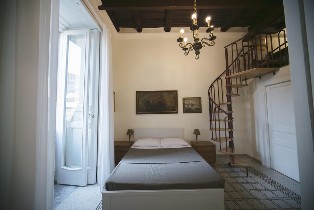 Area Angioina Suites Napoli Eksteriør bilde
