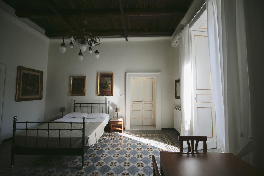 Area Angioina Suites Napoli Eksteriør bilde